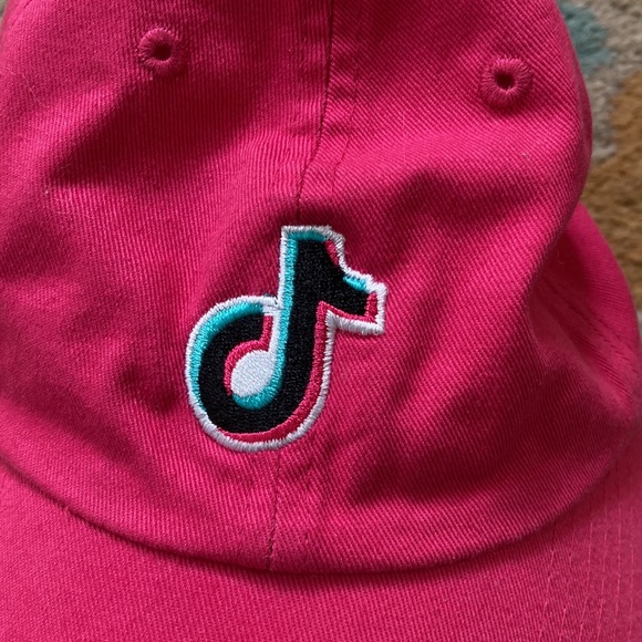 TIK TOK Baseball Cap Adjustable Pink Logo - Picture 4 of 4